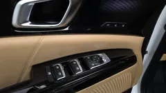 2023 Kia Carnival Diesel 9-Seater Signature — фото 17