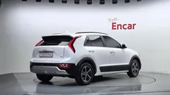 2022 Kia Niro Trendy, белый — фото 2