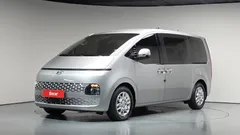 2023 Hyundai Staria Tourer 9-Seater — фото 1
