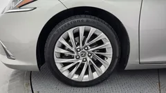 2023 Lexus ES Luxury Plus — фото 5