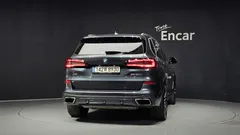 2022 BMW X5 M50i — фото 4