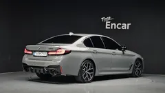 2022 BMW 5-Series 530i M Sport Package — фото 2