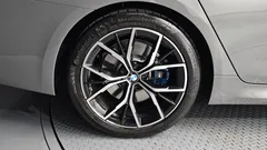 2022 BMW 5-Series 530i M Sport Package — фото 5