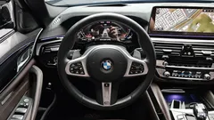 2022 BMW 5-Series 530i M Sport Package — фото 13