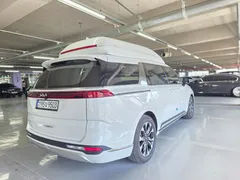 2023 Kia Carnival Diesel 9-Seater Hi-Limousine — фото 4