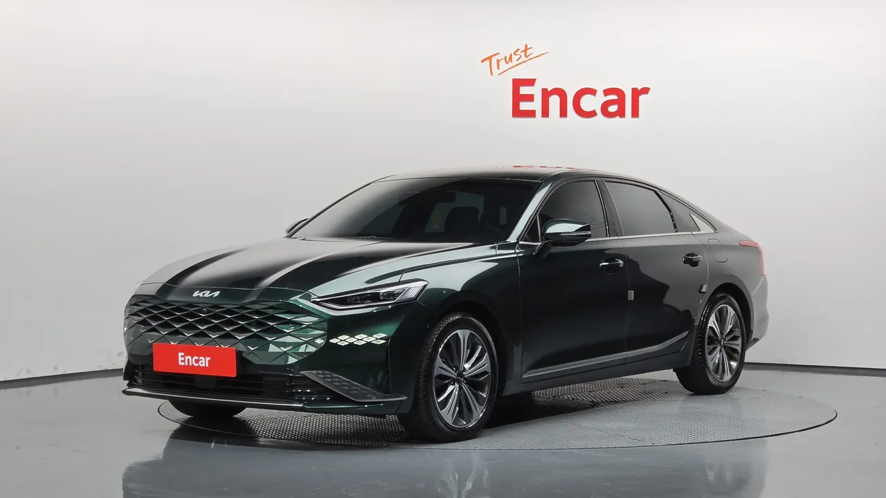 2023 Kia K8 Signature