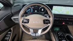 2023 Kia K8 Signature — фото 13