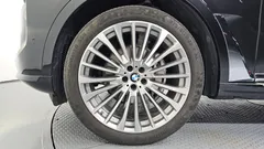 2023 BMW X7 xDrive 40i Design Pure Excellence 6-Seater — фото 5