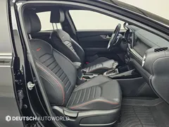 2022 Kia K3 1.6 Turbo GT 5Door — фото 10