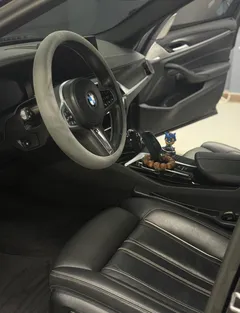 2023 BMW 5-Series 520i M Sport — фото 9