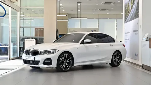 2022 BMW 3-Series 320i M Sport