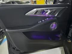 2023 BMW XM 4.4, чёрный — фото 18