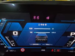 2023 BMW XM 4.4, чёрный — фото 20