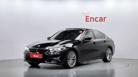 2022 BMW 3-Series 320i Luxury