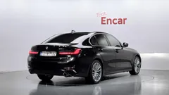 2022 BMW 3-Series 320i Luxury — фото 2