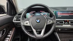 2022 BMW 3-Series 320i Luxury — фото 13