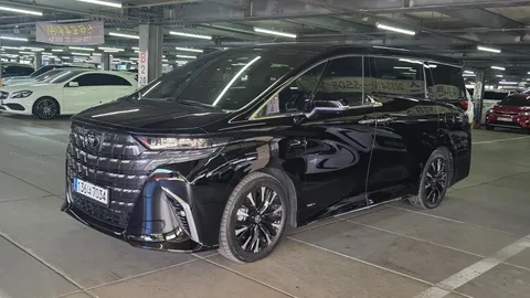 2024 Toyota Alphard 2.5 HEV Executive AWD