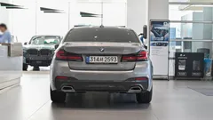 2023 BMW 5-Series 520i M Sport — фото 4