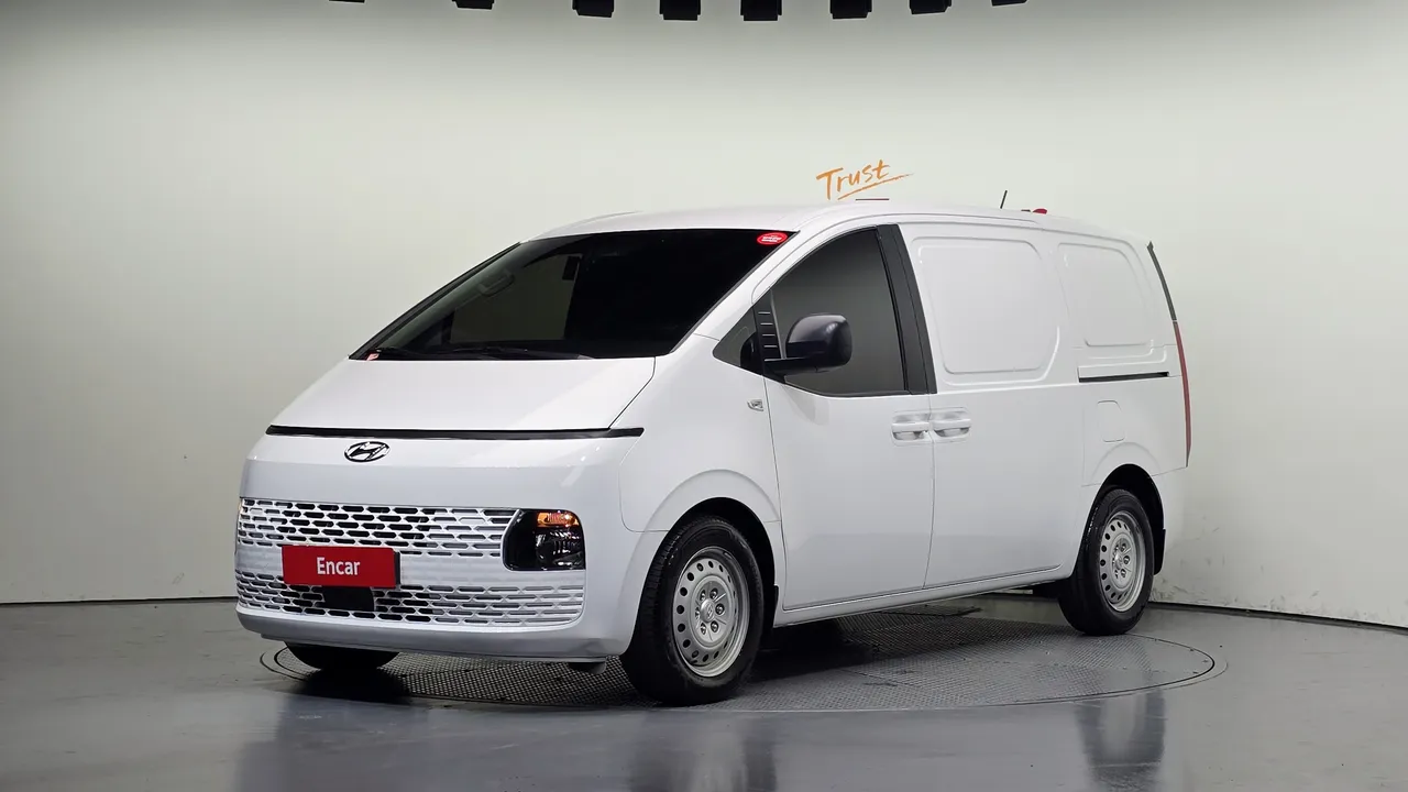 2022 Hyundai Staria Cargo 3-Seater