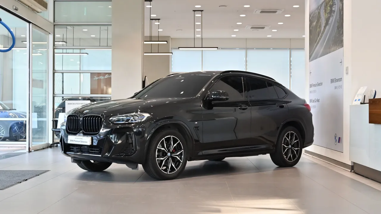 2024 BMW X4 xDrive20i M Sports Pro