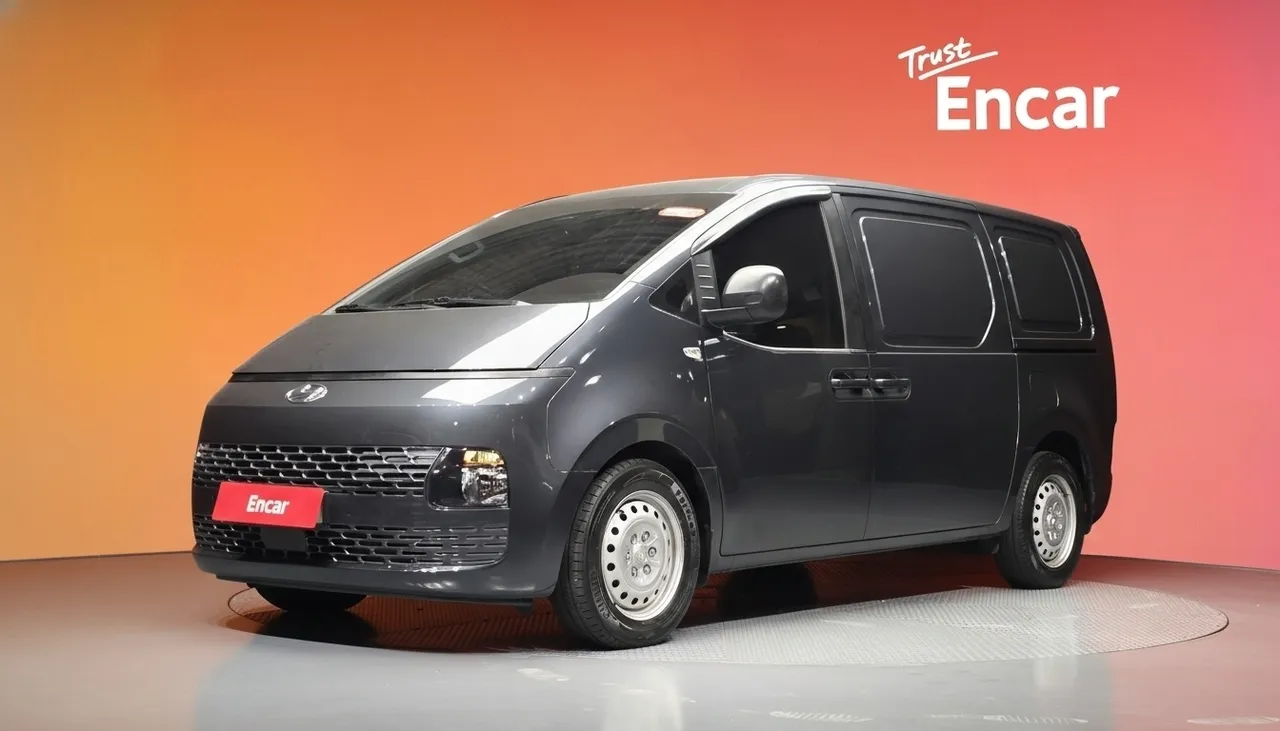 2023 Hyundai Staria Cargo 3-Seater