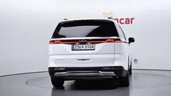 2023 Kia Carnival Diesel 9-Seater Noblesse — фото 4