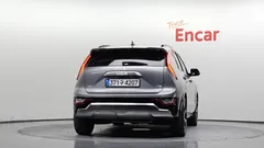 2023 Kia Niro Prestige — фото 4