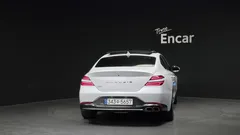 2023 Genesis G70 Gasoline 2.0T 2WD — фото 4