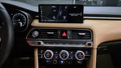 2023 Genesis G70 Gasoline 2.0T 2WD — фото 17