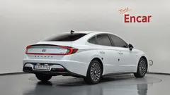 2023 Hyundai Sonata Premium Plus — фото 2