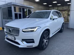 2023 Volvo XC90 T8 Ultimate Bright Hybrid — фото 4