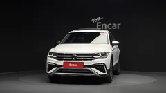 2023 Volkswagen Tiguan 2.0 TSI Prestige — фото 3