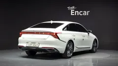 2023 Kia K8 Signature Special — фото 2
