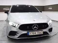 2022 Mercedes-Benz A-Class AMG A35 4MATIC Sedan — фото 2