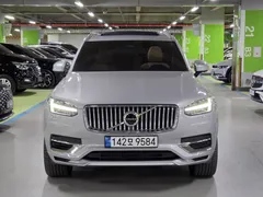 2023 Volvo XC90 T8 Ultimate Bright Hybrid — фото 2