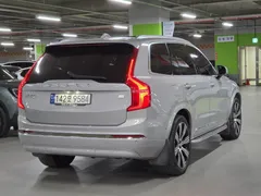 2023 Volvo XC90 T8 Ultimate Bright Hybrid — фото 4