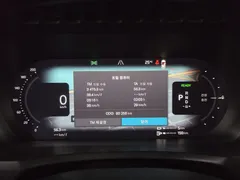 2023 Volvo XC90 T8 Ultimate Bright Hybrid — фото 8