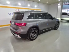 2023 Mercedes-Benz GLB-Class GLB250 4MATIC — фото 4