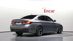 2023 BMW 5-Series 520i M Sport — фото 2