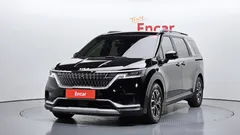 2023 Kia Carnival Diesel 9-Seater Prestige — фото 1