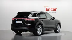 2022 Porsche Cayenne 3.0 E-Hybrid — фото 2