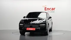 2022 Porsche Cayenne 3.0 E-Hybrid — фото 3