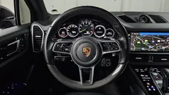 2022 Porsche Cayenne 3.0 E-Hybrid — фото 13