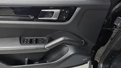 2022 Porsche Cayenne 3.0 E-Hybrid — фото 18