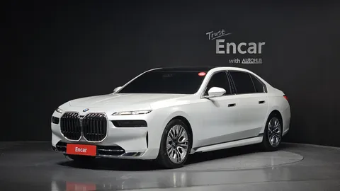 2023 BMW 7-Series 740i sDrive Design Pure Excellence