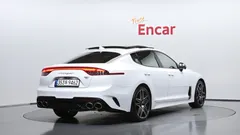 2023 Kia Stinger 2.5 AWD Masters — фото 2