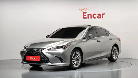 2024 Lexus ES Executive