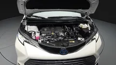 2021 Toyota Sienna 2.5 Hybrid 2WD, белый — фото 6