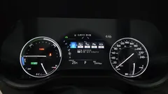 2021 Toyota Sienna 2.5 Hybrid 2WD, белый — фото 8