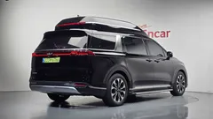 2023 Kia Carnival Gasoline 4-Seater Hi-Limousine — фото 2